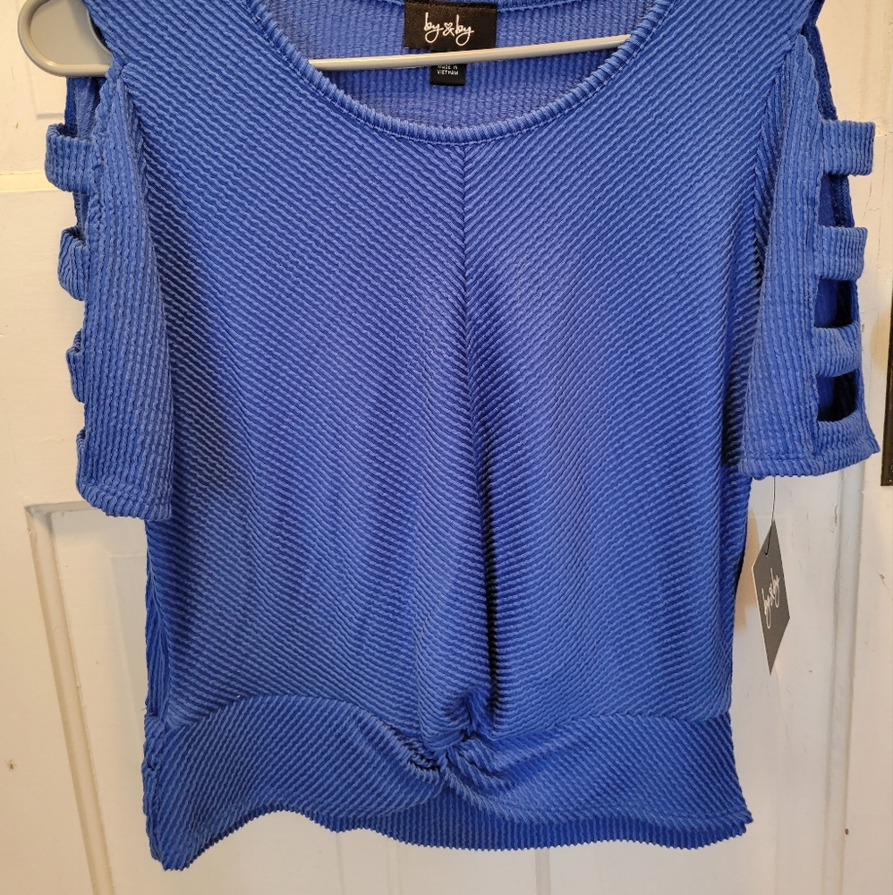 NWT women's royal blue top. Cut shoulder style shirt. - Picture 2 of 6
